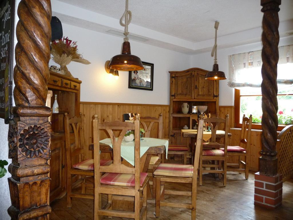 Steakhouse & Pension Crazy Horse Suhl Eksteriør billede